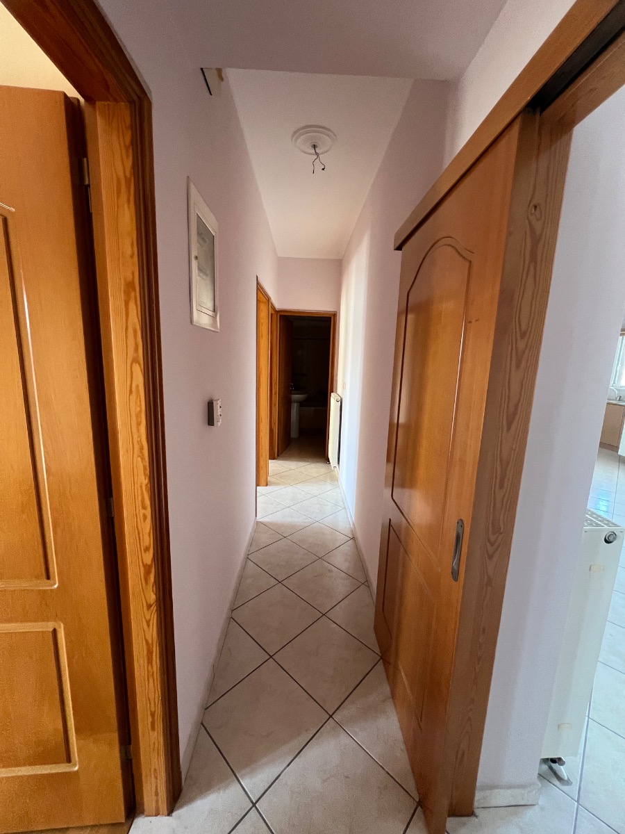 Painter and Decorator: Image 77